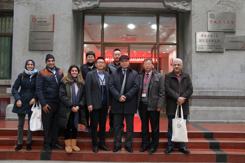 交流合作二:摩洛哥哈桑二世大学校长及孔子学院院长来betvlctor伟德访问 (2).JPG